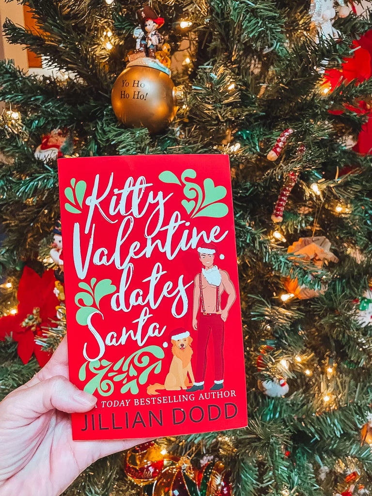 Kitty Valentine Dates Santa