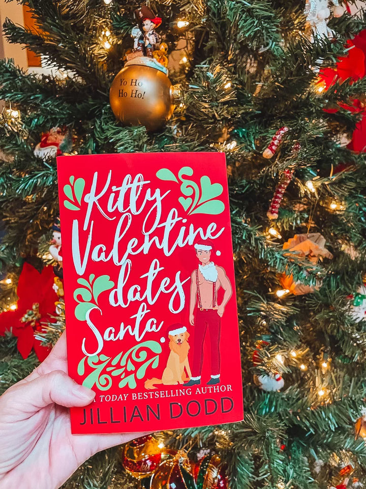 Kitty Valentine Dates Santa